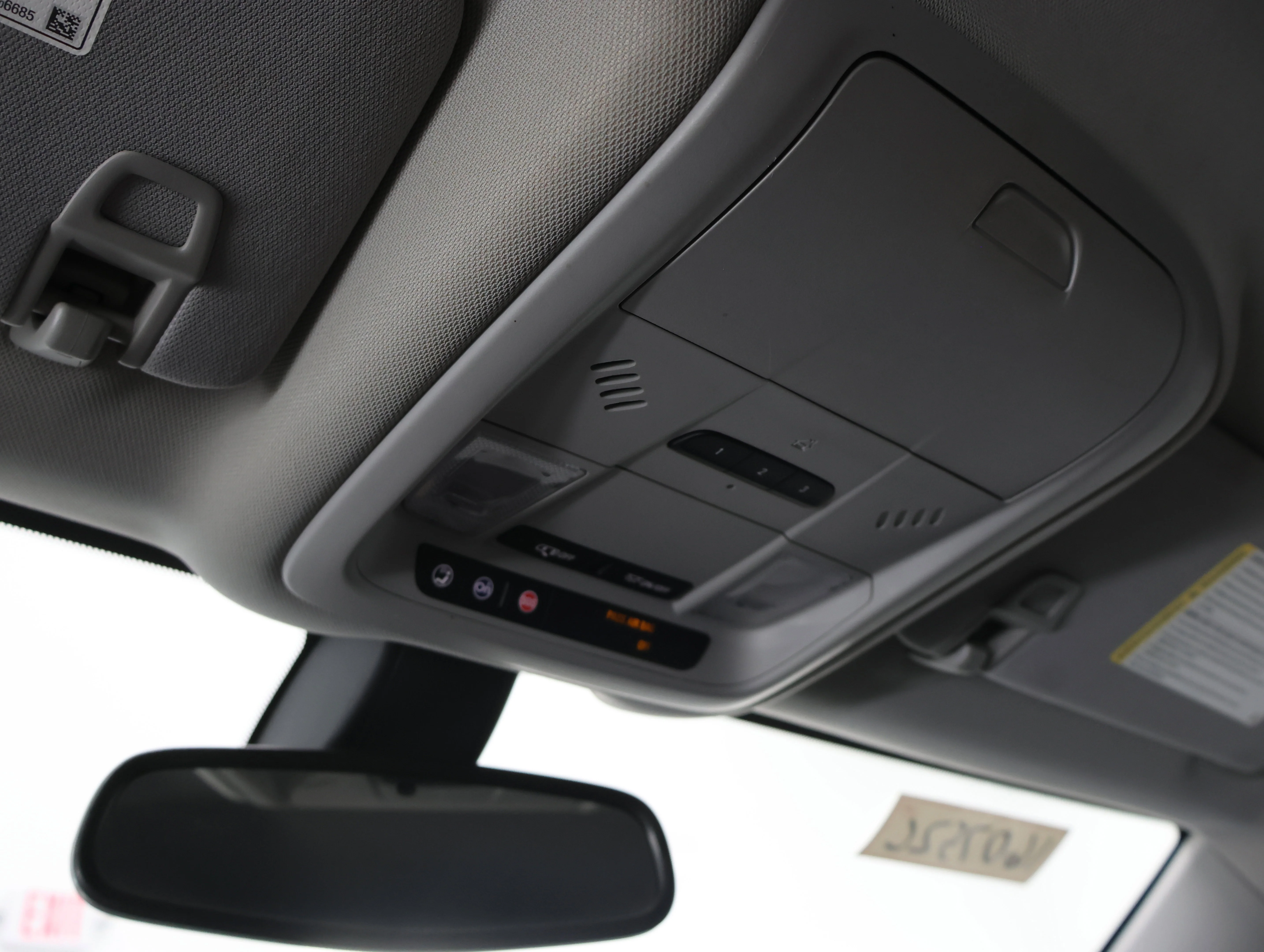 Used 2018 Sandy Ridge Metallic Chevrolet Premier image 12