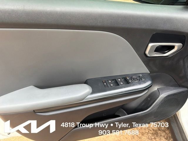 Used 2025 White Kia LX image 14