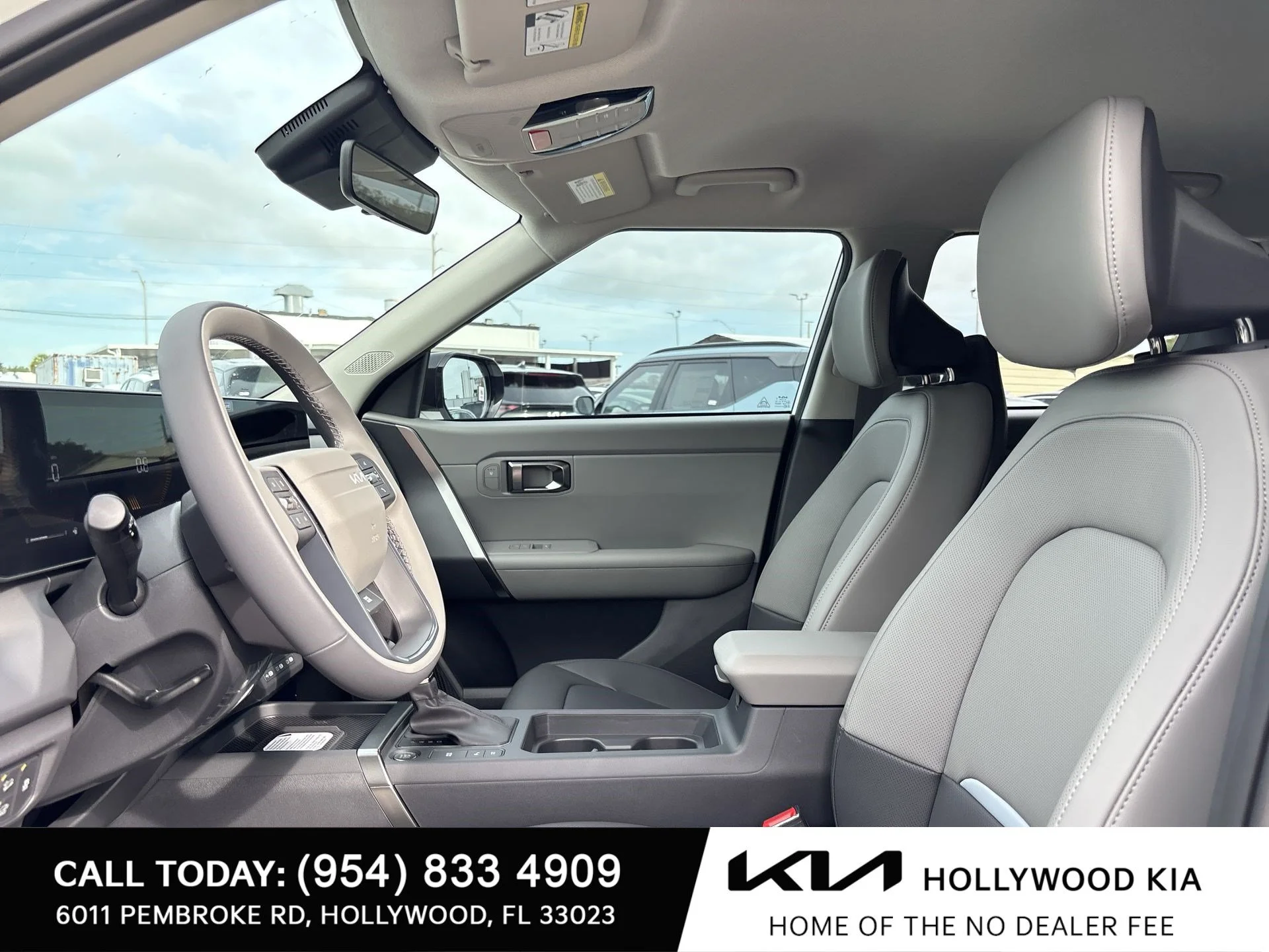 New 2027 Snow White Pearl Kia EX image 15