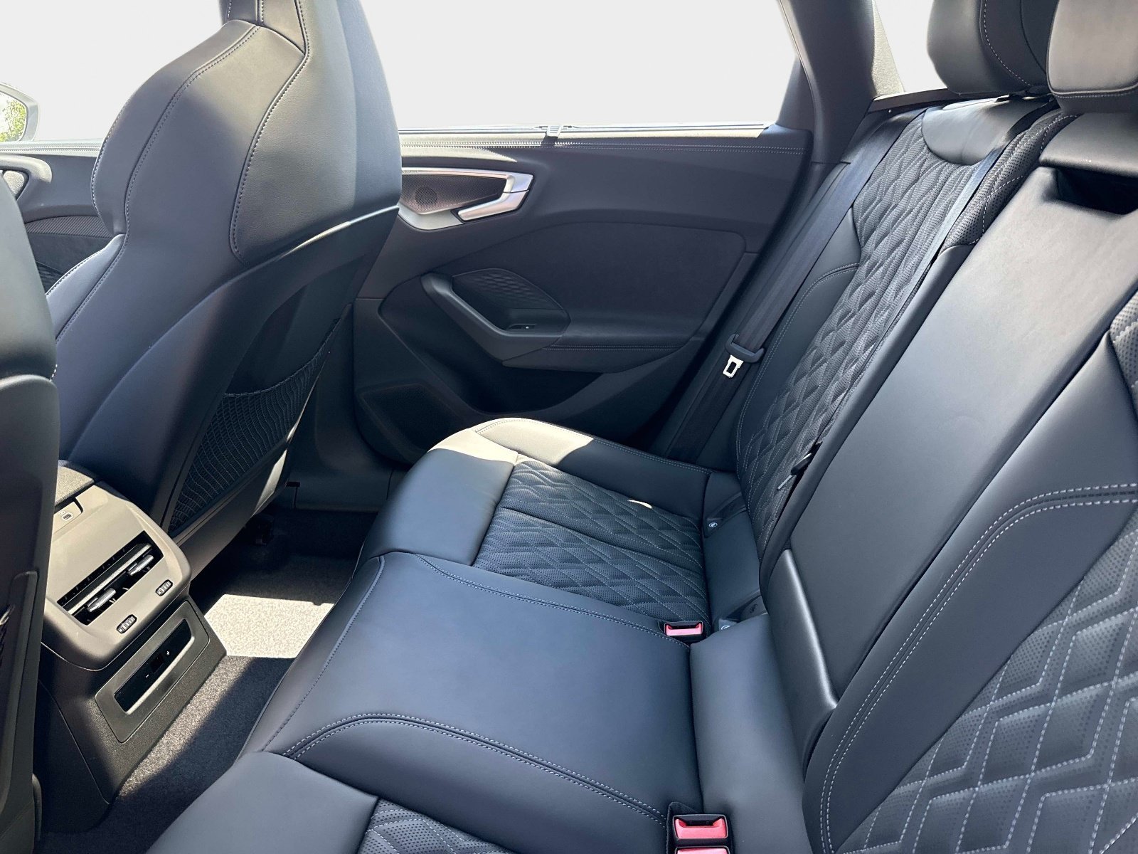 New 2026 Glacier White Metallic Audi Premium Plus image 12