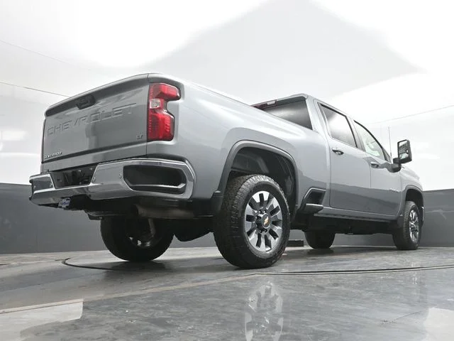 Used 2024 Gray Chevrolet LT image 26