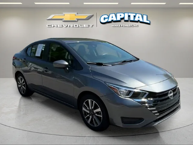Used 2024  Nissan SV image 7