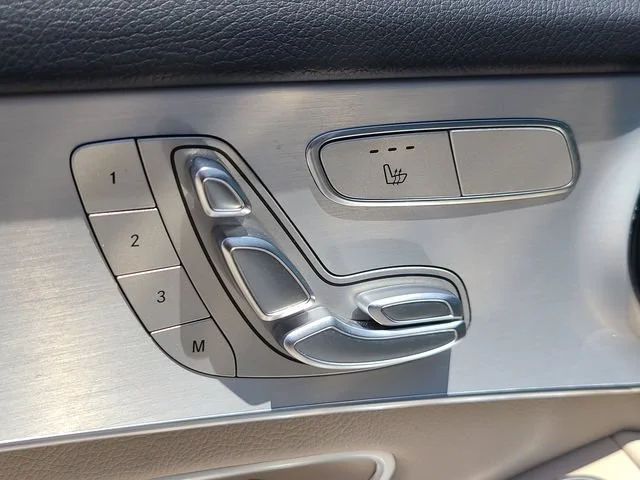 Used 2023 White Mercedes-Benz GLC 300 image 17