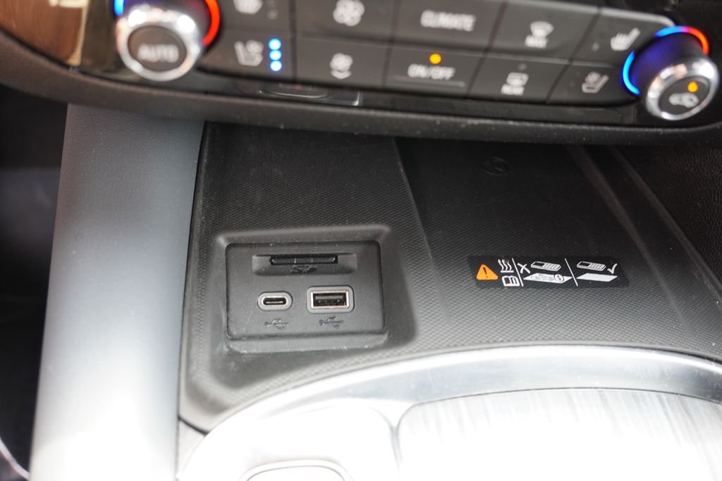 Used 2022 Summit White Buick Premium Group image 33