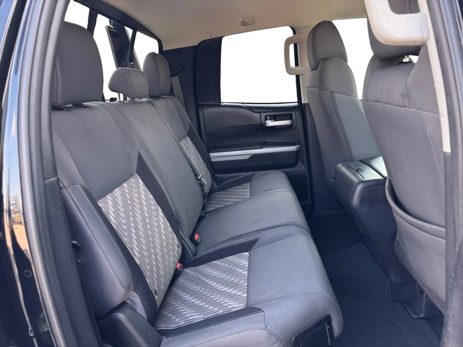 Used 2020 Black Toyota 4x4 Double Cab image 18