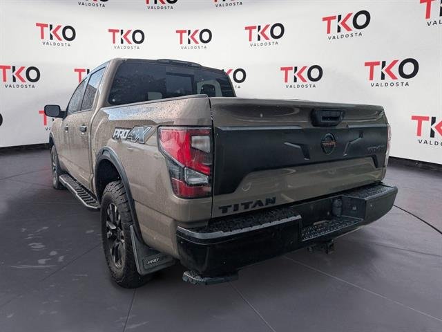 Used 2021  Nissan PRO-4X image 3