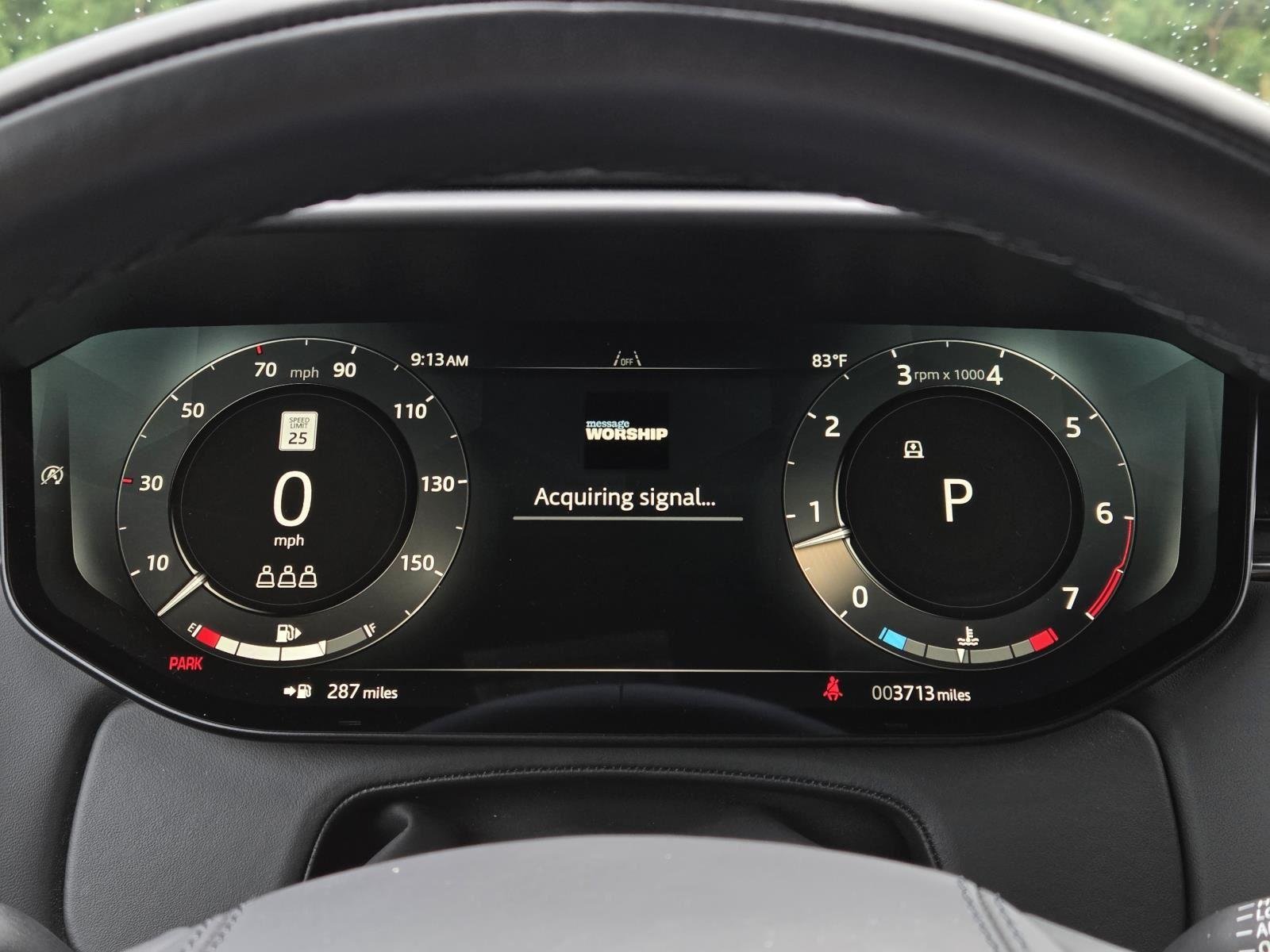 Used 2025 Fuji White Land Rover SE image 19
