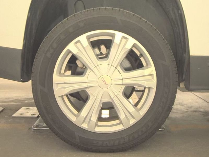 Used 2017 Summit White GMC SLE image 13