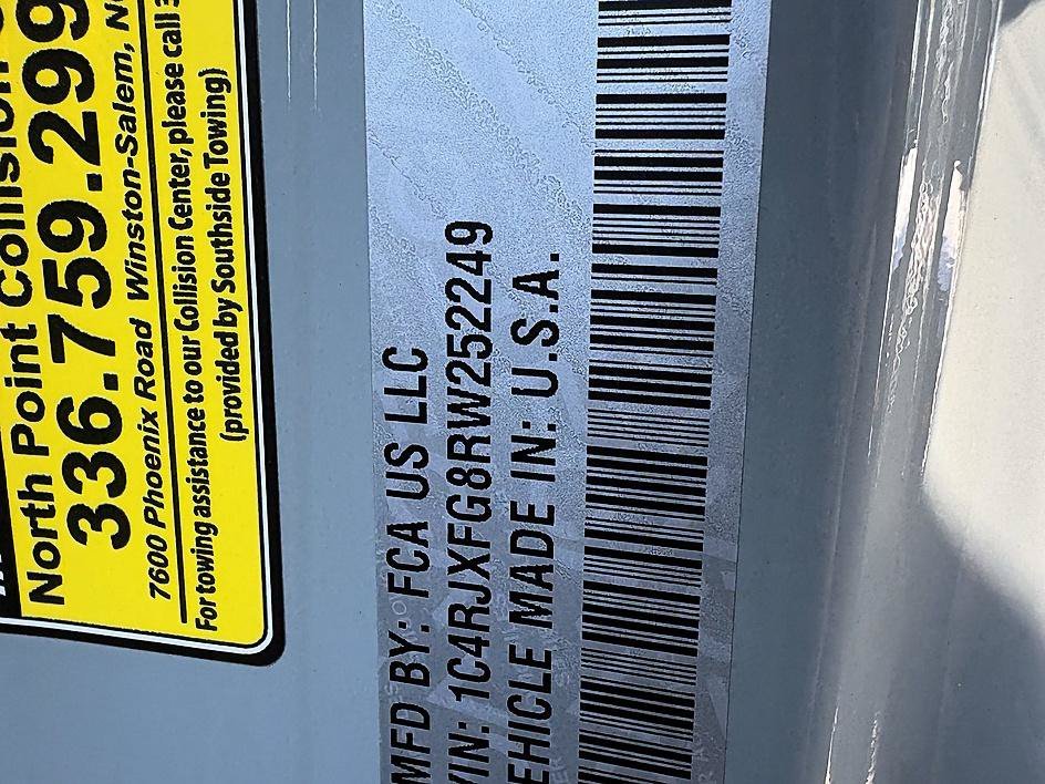Used 2024 Earl Clearcoat Jeep Rubicon X image 24