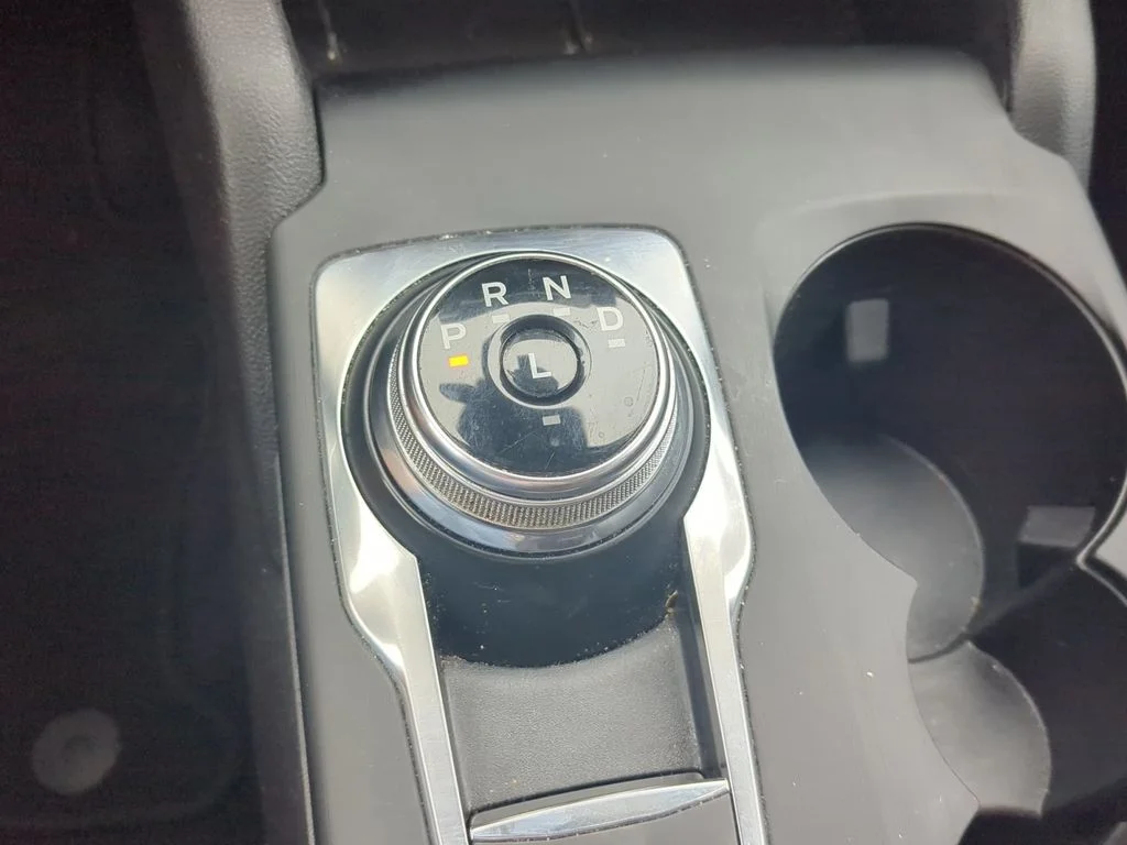 Used 2021 Gray Ford SEL image 27