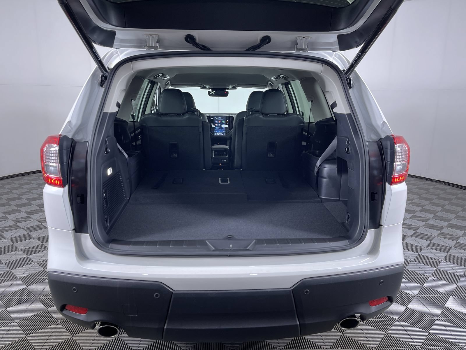 Used 2026 Crystal White Pearl Subaru Premium image 23