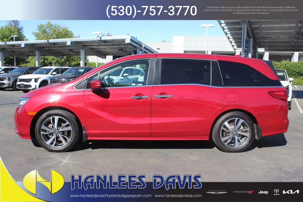 Used 2023  Honda Touring image 2