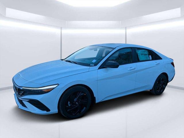 New 2026 White Hyundai SEL Sport image 7