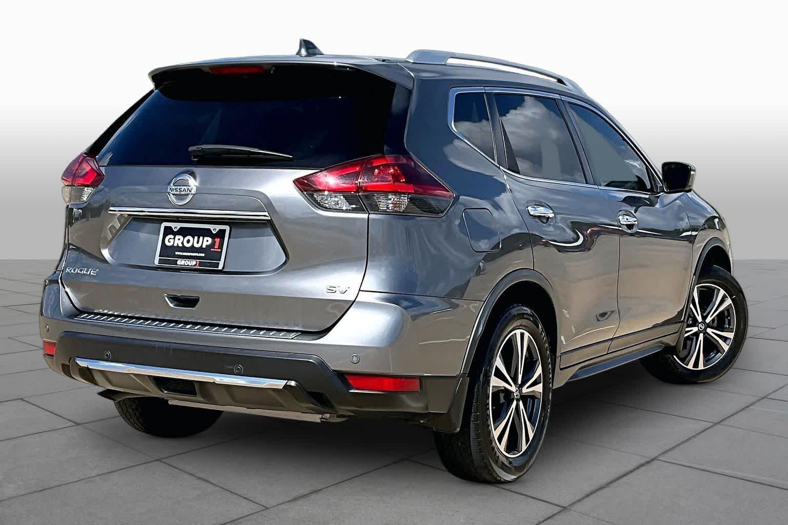 Used 2019 Gun Metallic Nissan SV image 13
