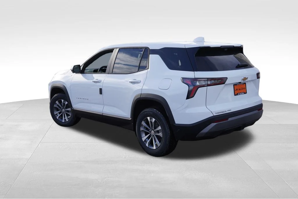 2026 Chevrolet Equinox LT - Photo 5