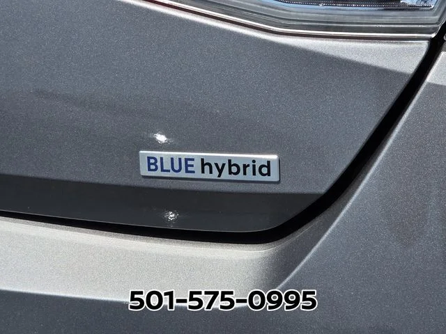 Used 2024 Silver Hyundai Blue image 11