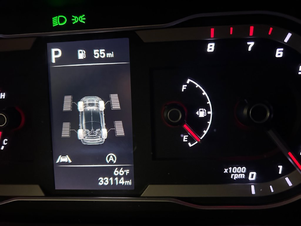 Used 2024 Gray Hyundai SEL image 10