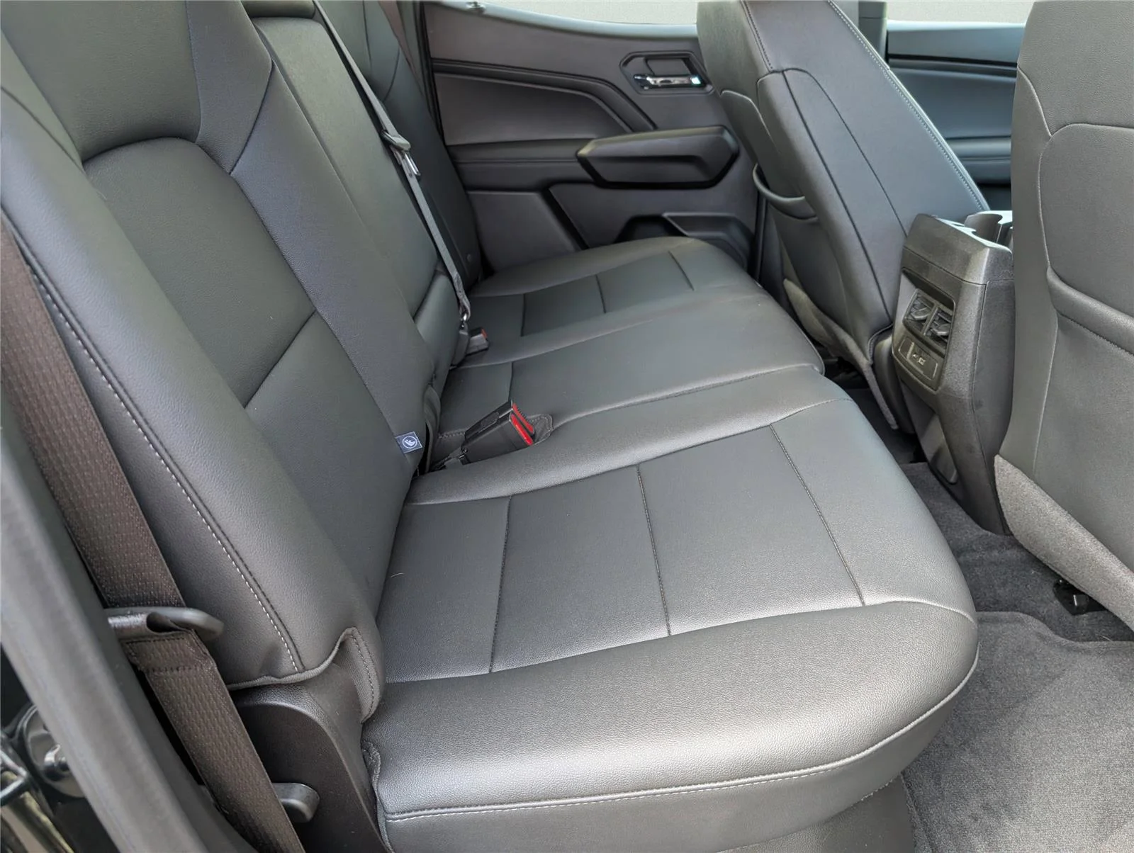Used 2024 Black Chevrolet LT image 31