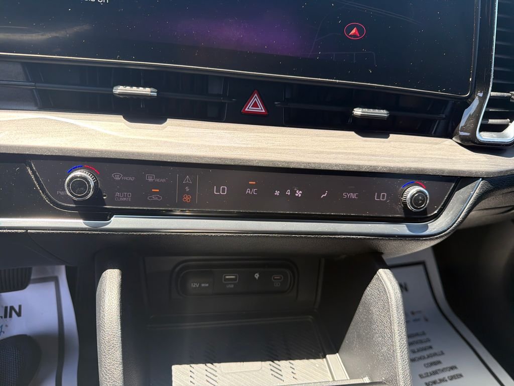 Used 2024 White Kia X-Line image 20