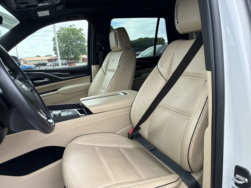 Used 2023 White Cadillac Premium Luxury image 11