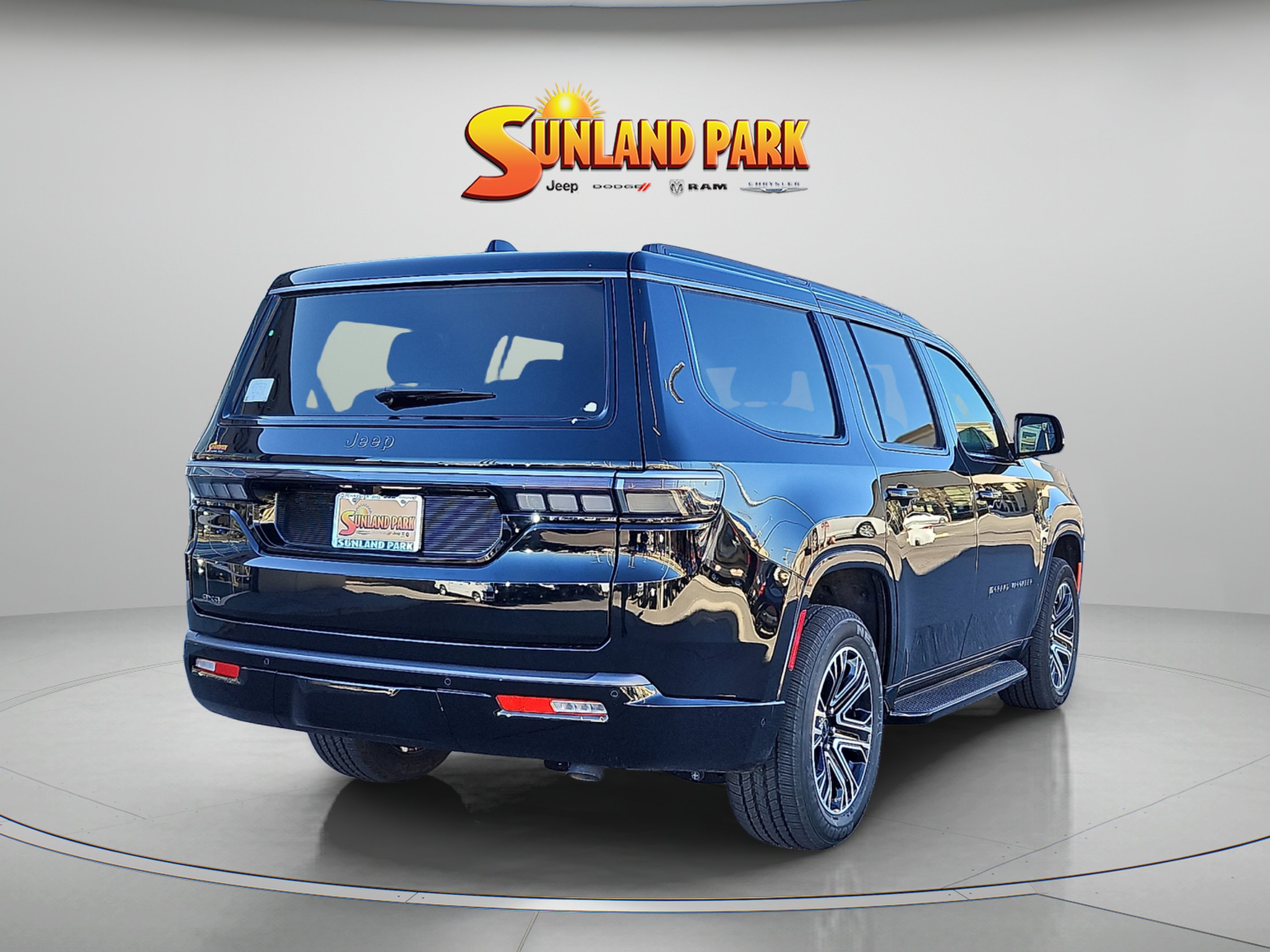New 2026 High Gloss Black Exterior Paint Jeep  image 5