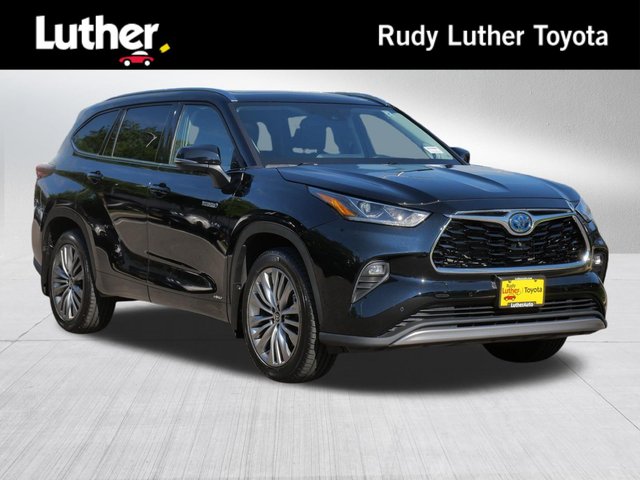 2021 Toyota Highlander Hybrid Platinum