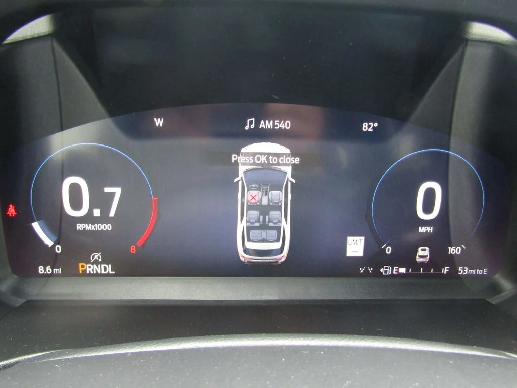New 2027 Avalanche Gray Ford Active image 28