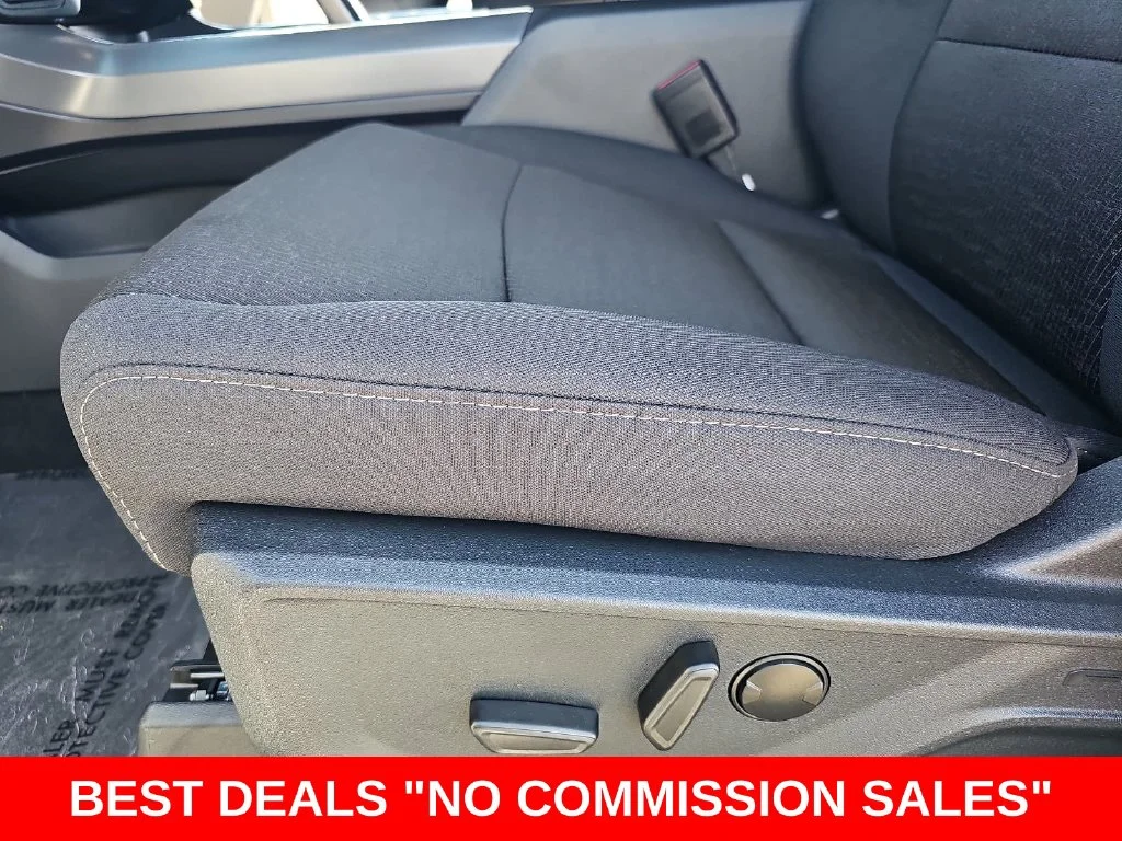 New 2026 Oxford White Ford XLT image 29