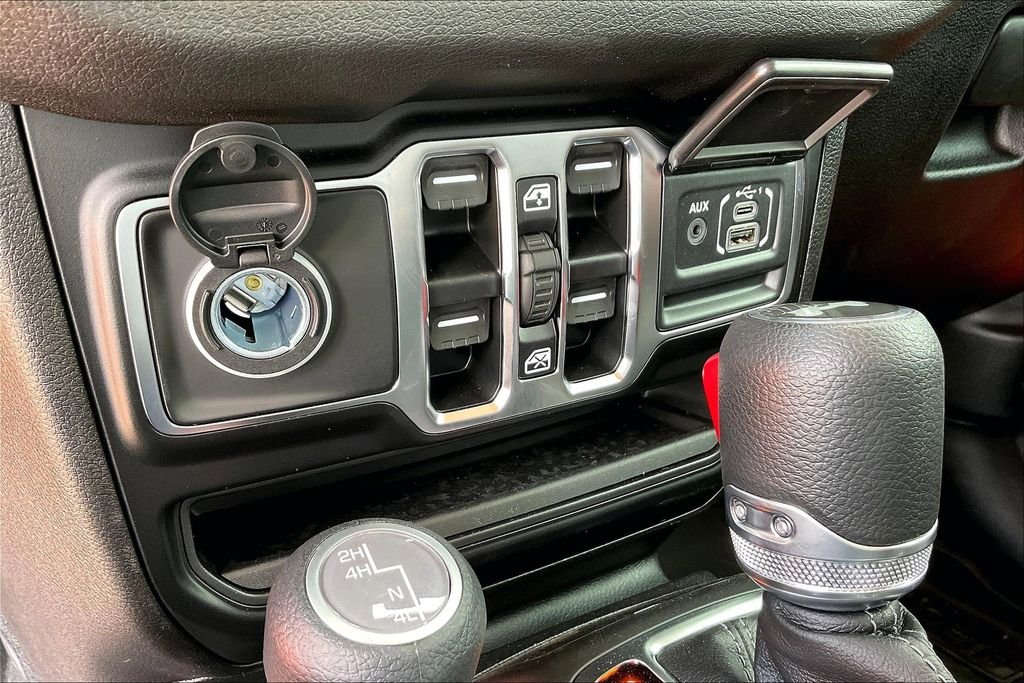 New 2025 Jeep Wrangler Sport S 4D Sport Utility