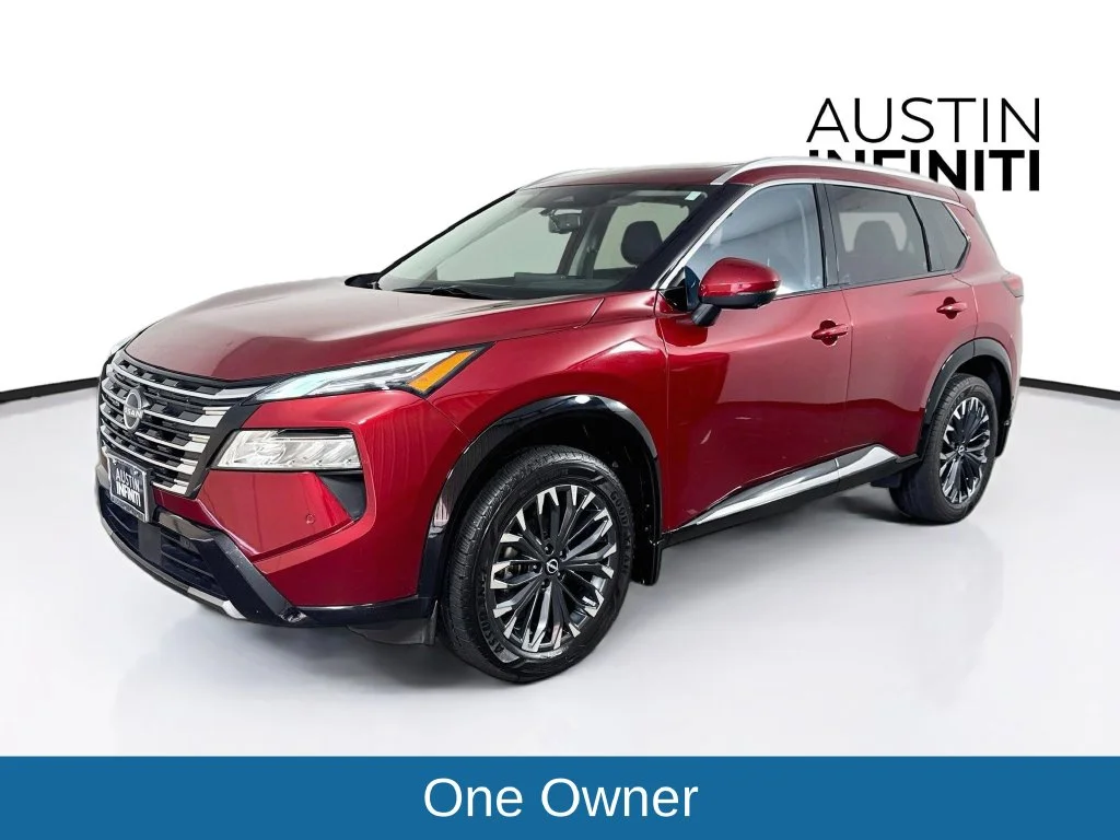 Used 2024 Red Nissan Platinum image 3