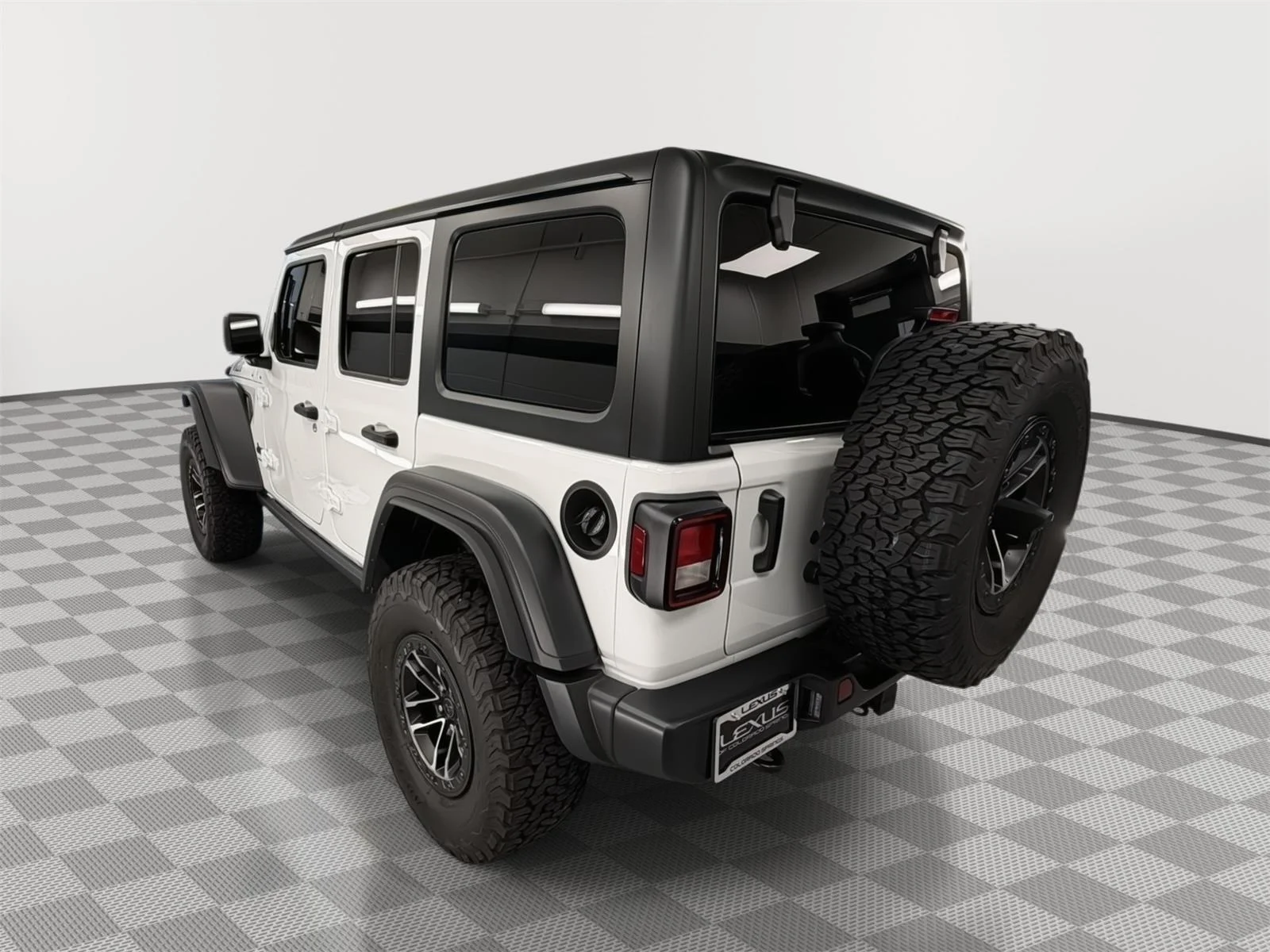 2026 Jeep Wrangler 4-Door Willys - Photo 9