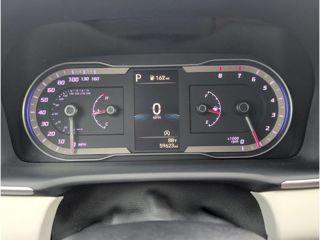 Used 2024 SILVER Hyundai SEL AWD image 21