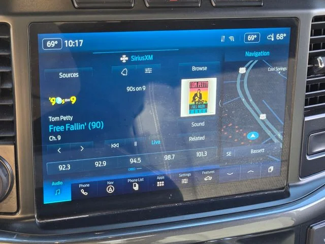 Used 2023 Black Ford XLT image 28