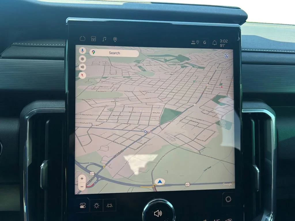 New 2026 Summit White GMC Elevation image 12