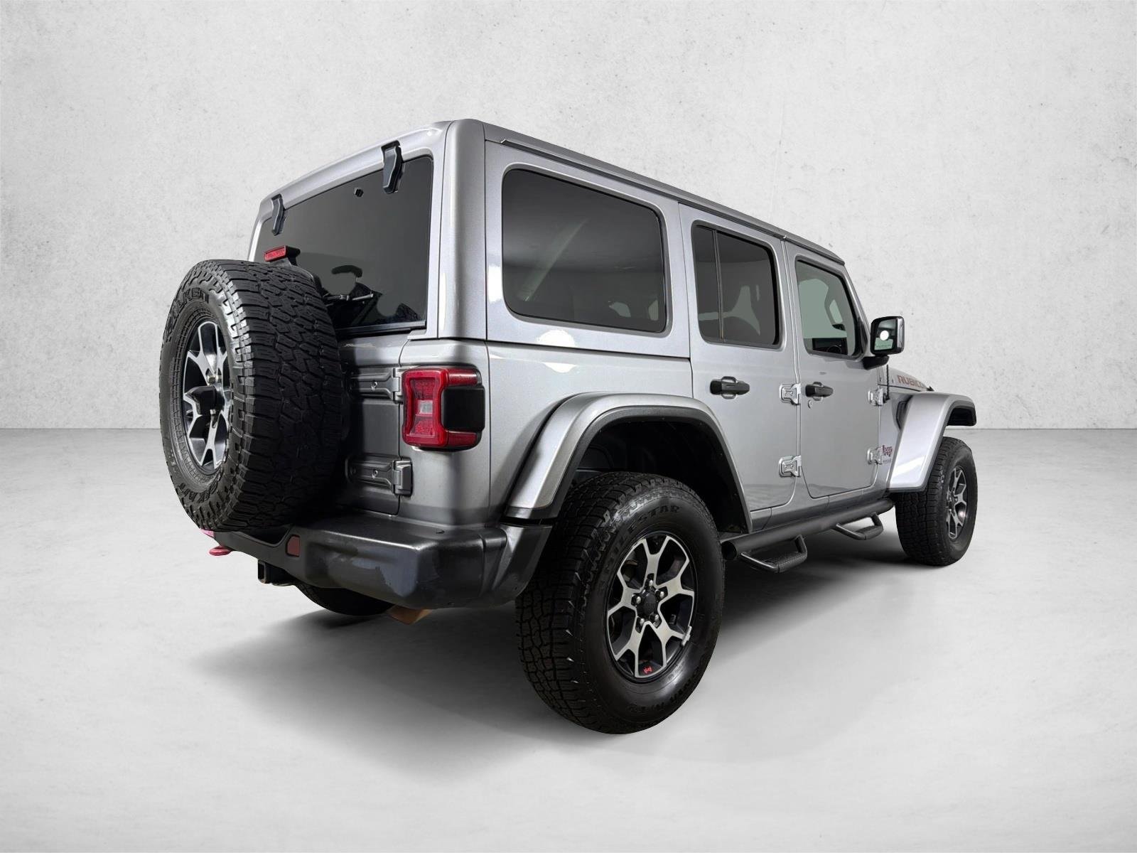 Used 2019 Billet Silver Metallic Clearcoat Jeep Rubicon image 4