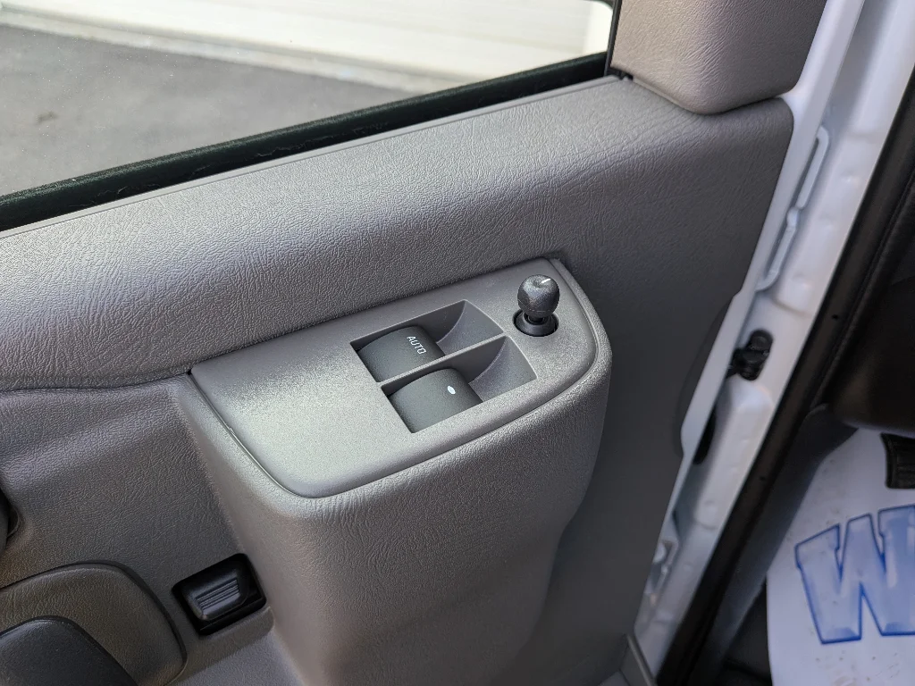 New 2026 Summit White Chevrolet Work Van image 12