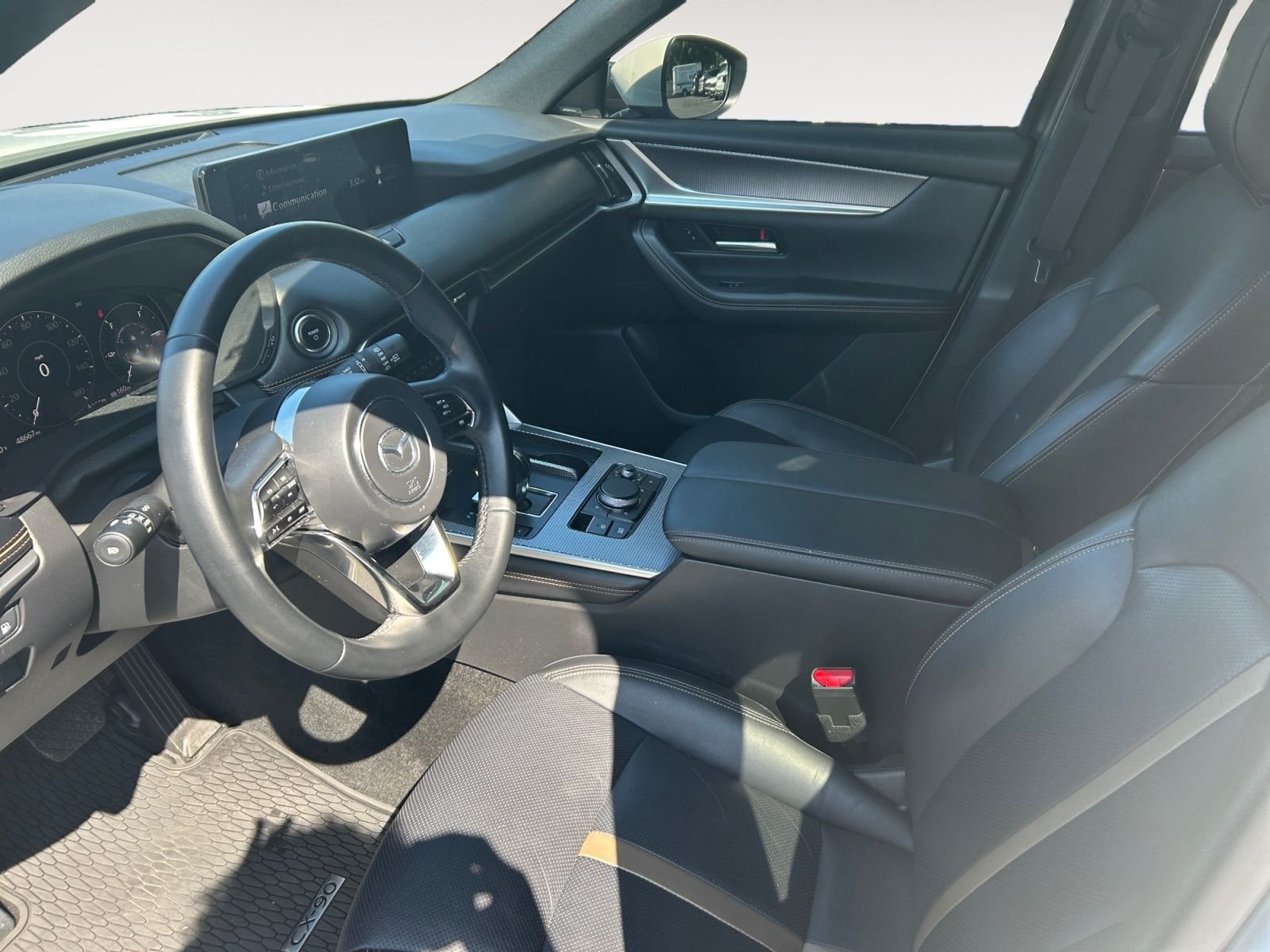 Used 2024 White Mazda Premium Plus image 9