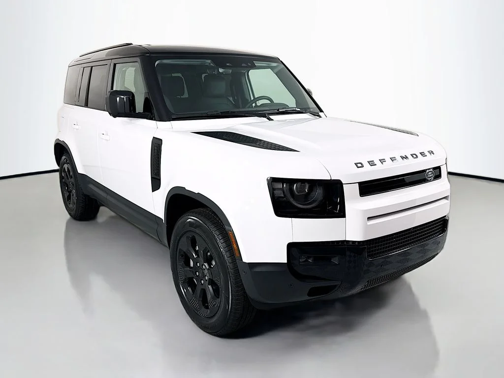 New 2026 Fuji White Land Rover S image 7