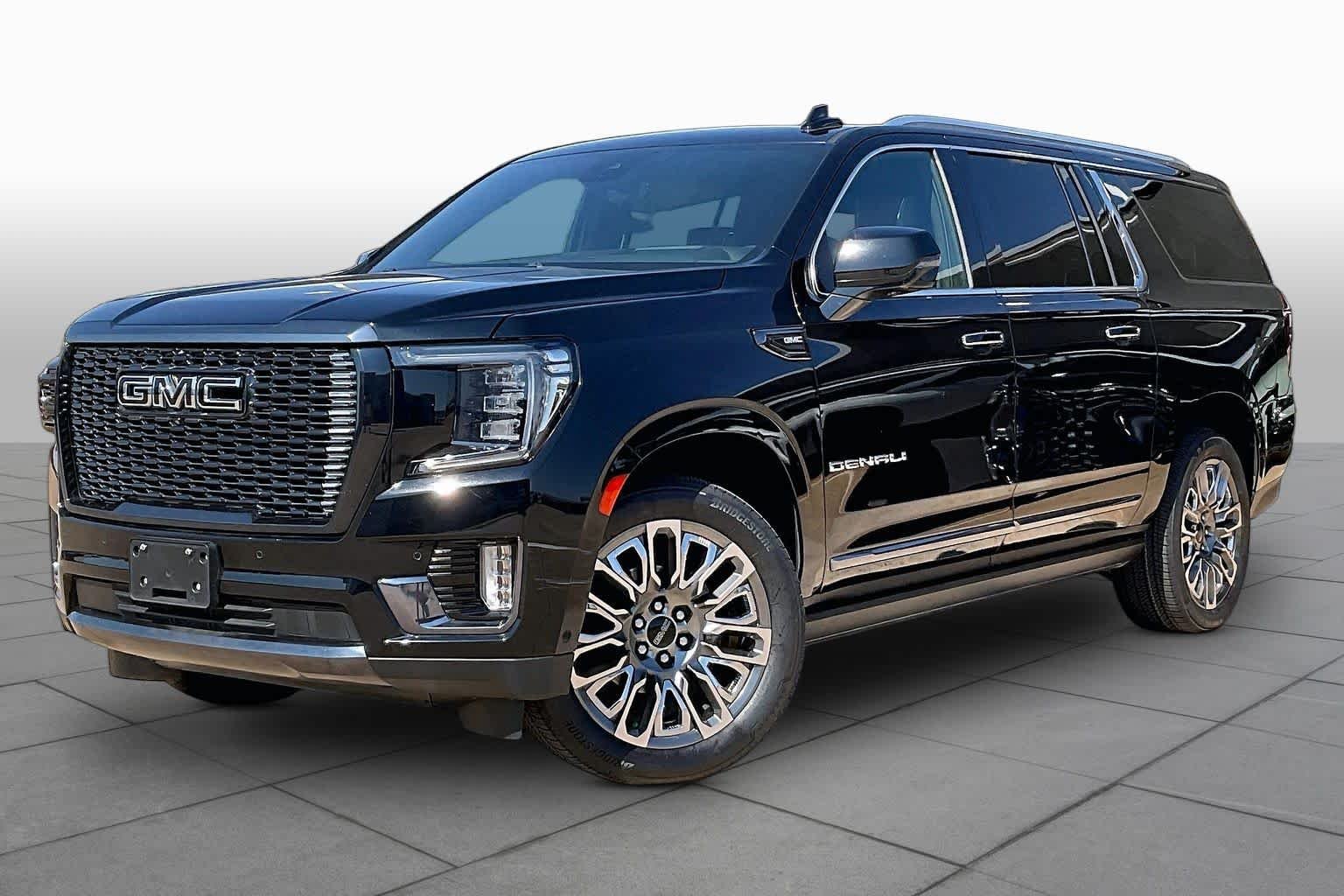 Used 2023 Onyx Black GMC Denali Ultimate image 3