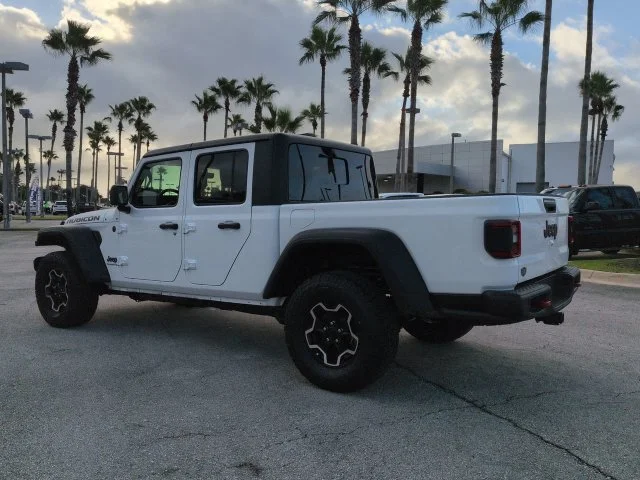 Used 2022 White Jeep Rubicon image 6