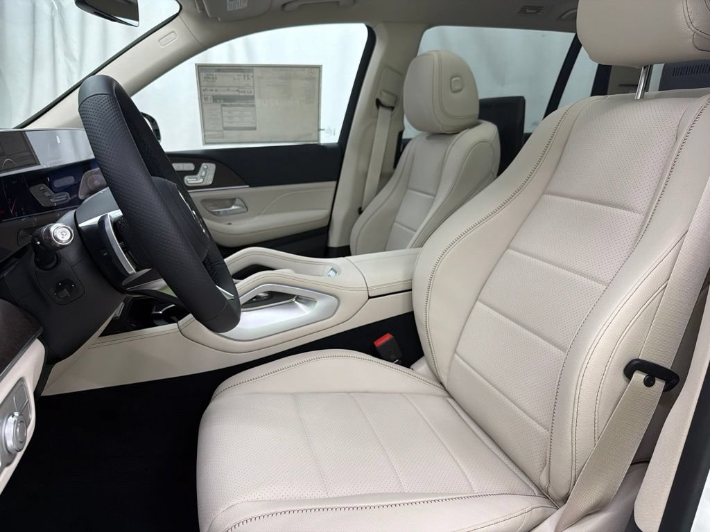 New 2027 Polar White Mercedes-Benz GLS 450 image 92