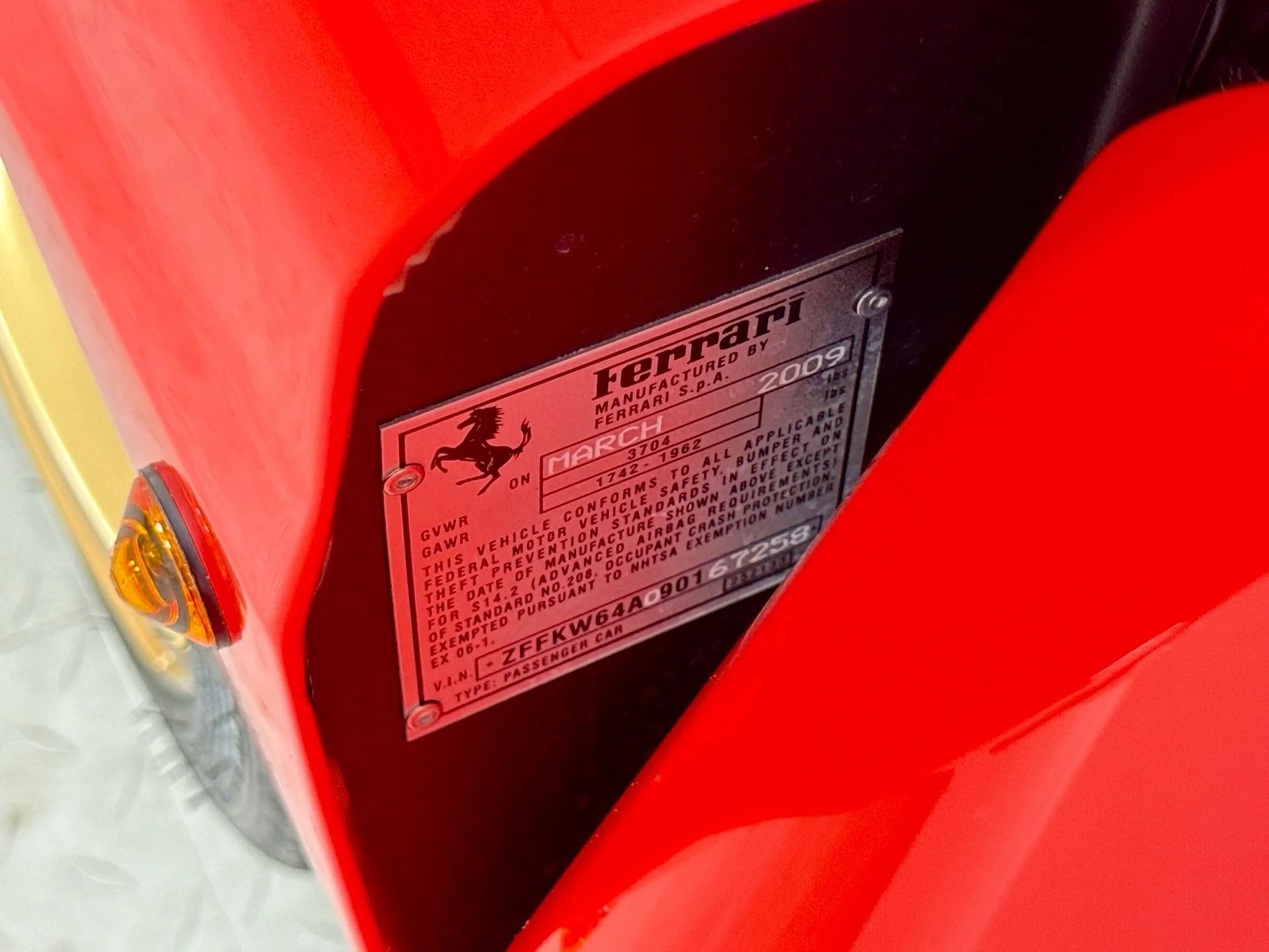Used 2009 Red Scuderia Ferrari Scuderia image 25