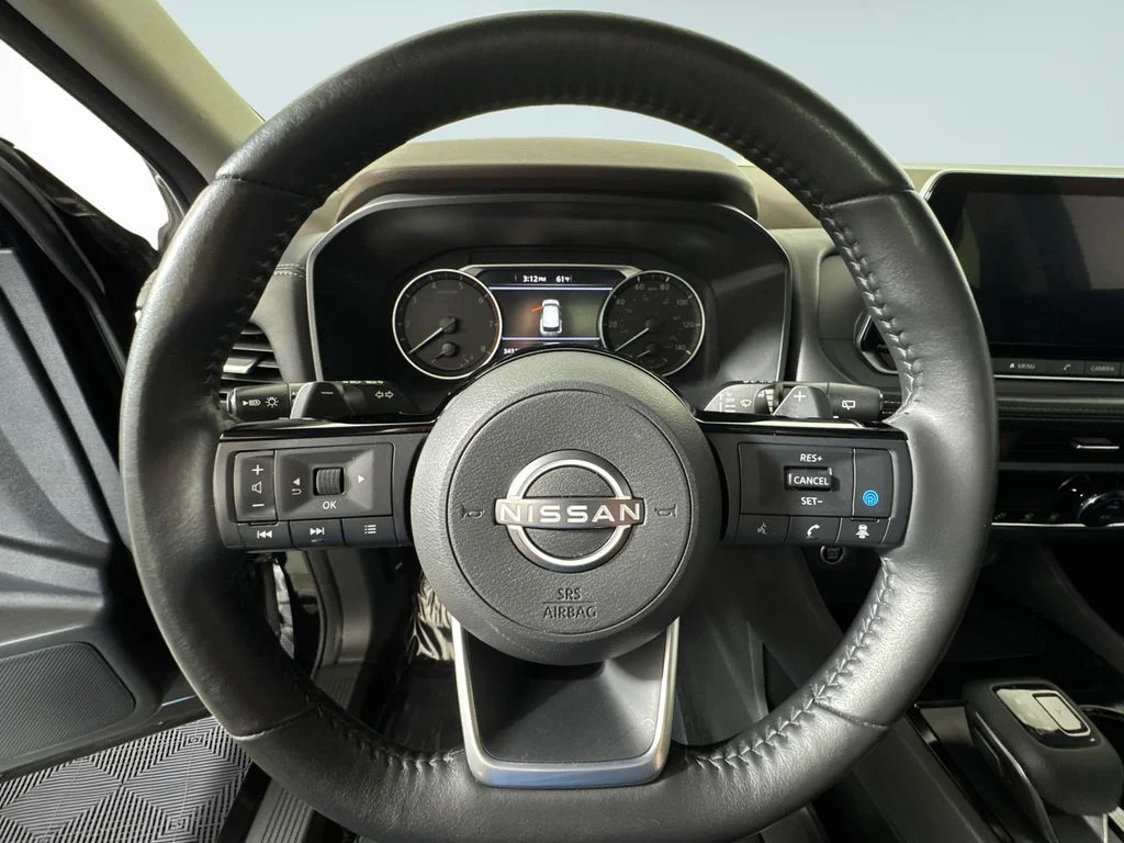 Used 2023 Super Black Nissan SV image 26