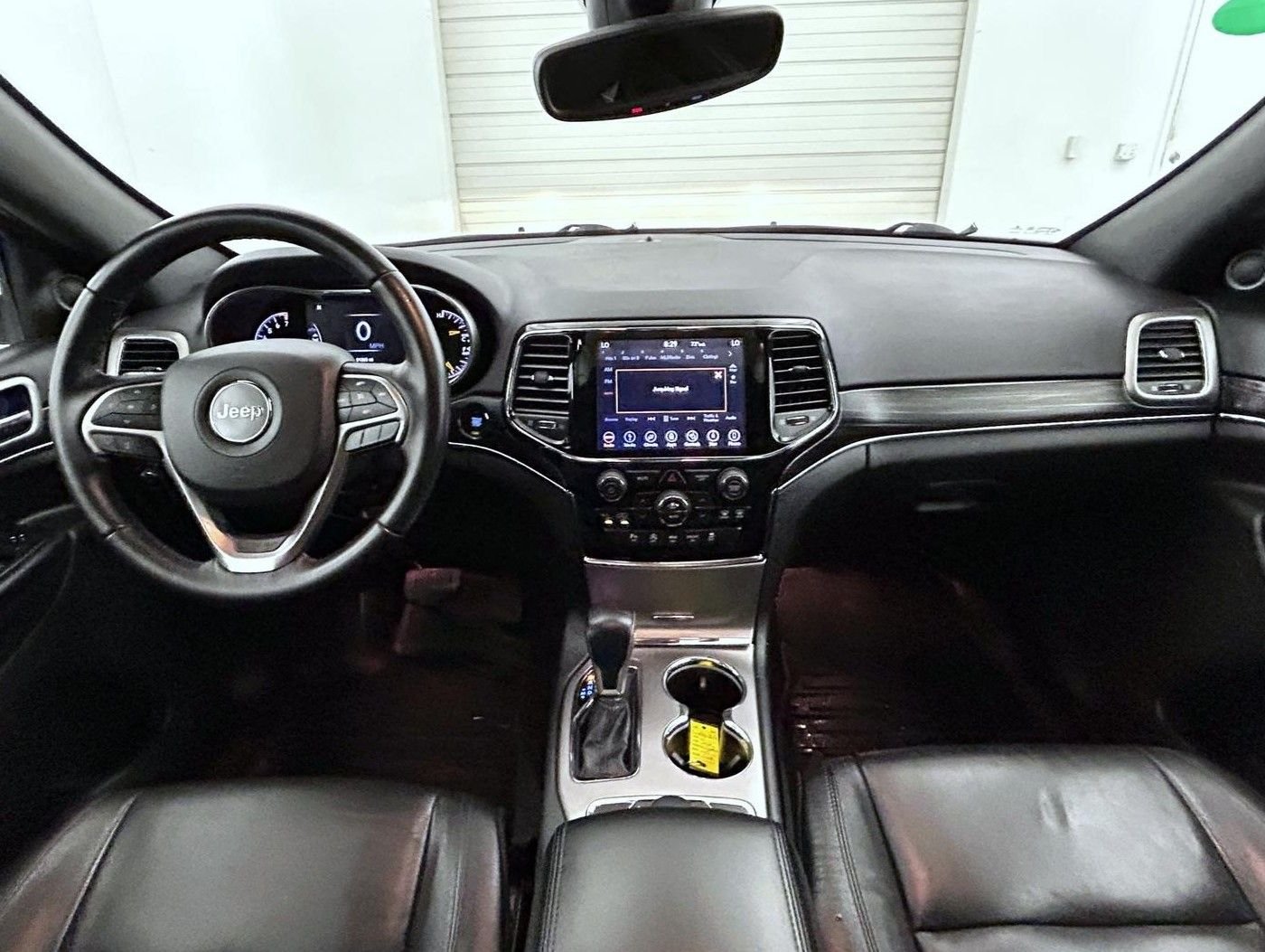 Used 2019 Silver Jeep Limited image 13