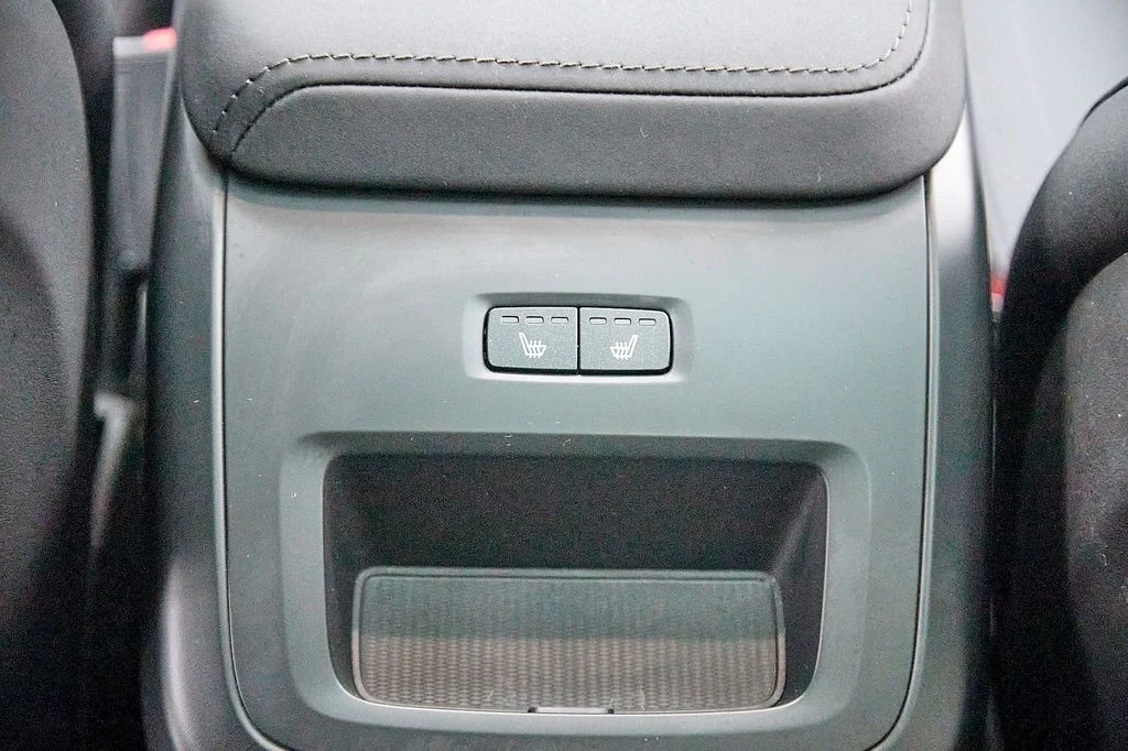 New 2026 Aurora Silver Volvo Plus image 23