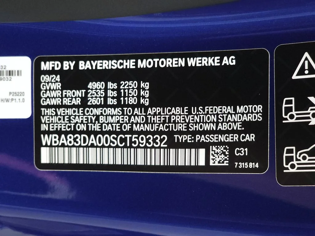 Used 2025 Blue Metallic BMW M440i xDrive image 29