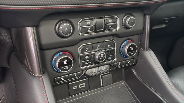 Used 2023 Black Chevrolet RST image 27