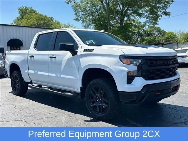Used 2024 Summit White Chevrolet Custom Trail Boss image 2
