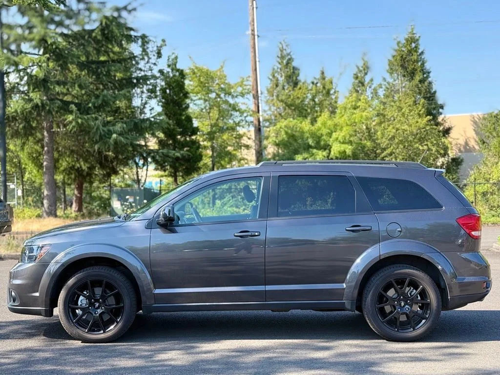 Used 2018 Gray Dodge GT image 2