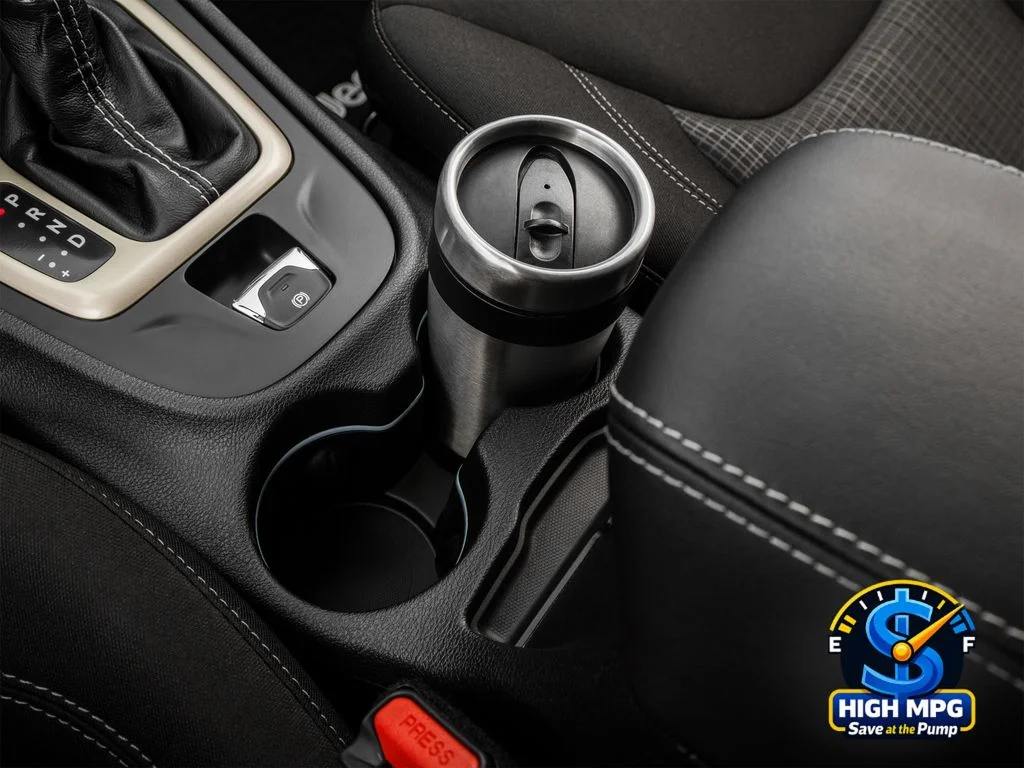 Used 2016 Black Jeep Latitude image 33